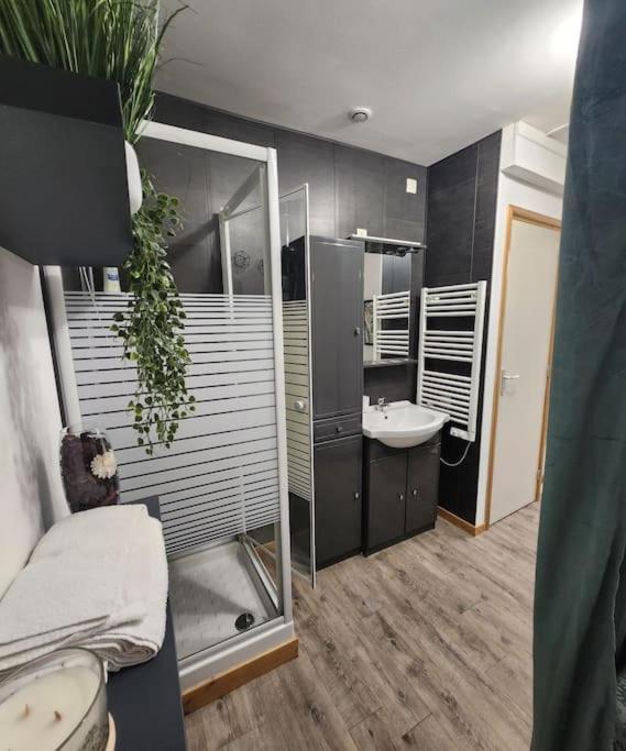 La Petite Loge De L'Ile Lejlighed Nantes Eksteriør billede